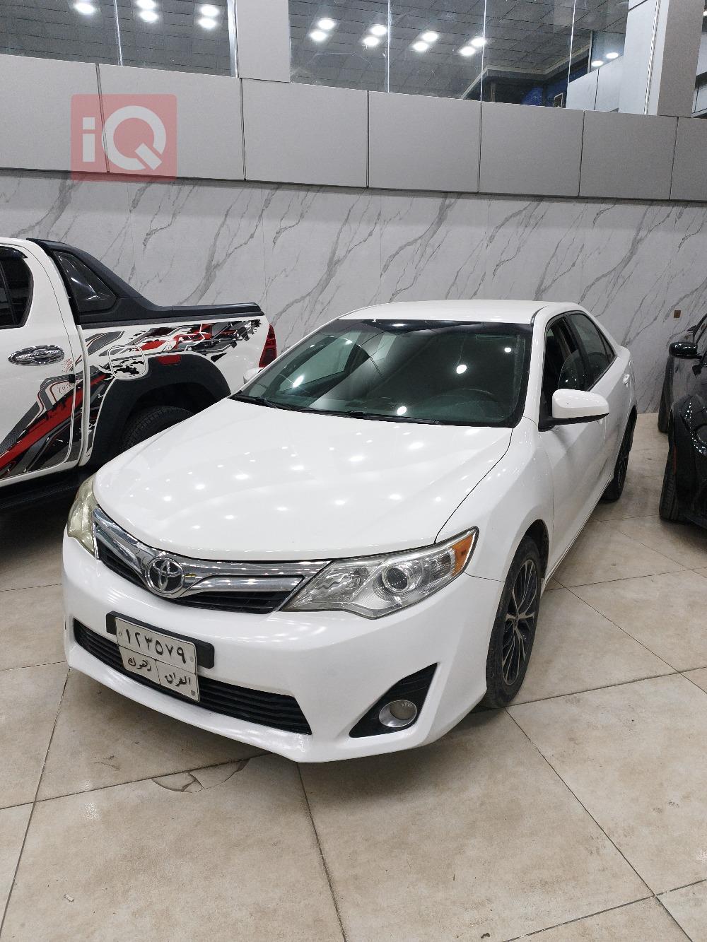 تۆیۆتا کامری